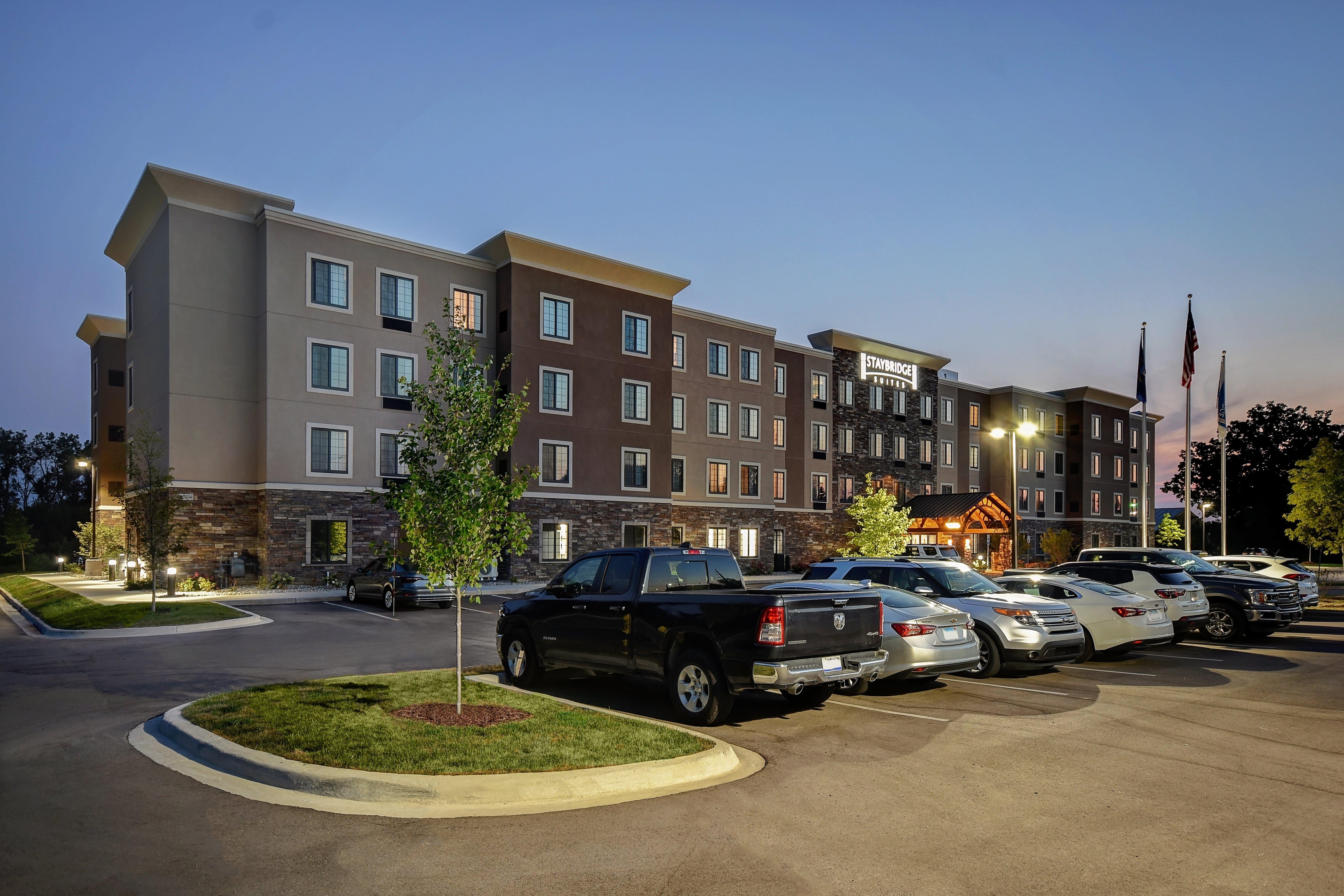 Staybridge Suites - Holland By Ihg Exterior photo